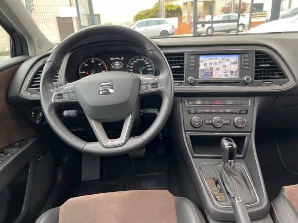 SEAT Leon X-Perience 2.0 TDi DSG 4Drive 24