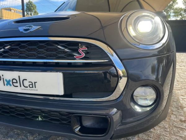 MINI 5 Portas Cooper SD 13