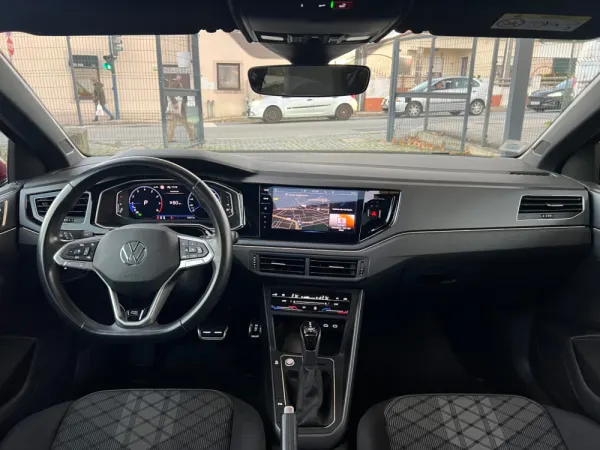 Volkswagen Taigo 1.0 TSI R LINE DSG 110 cv 30