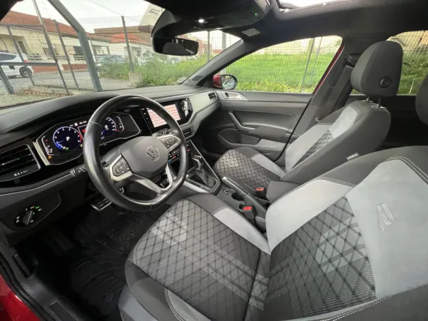 Volkswagen Taigo 1.0 TSI R LINE DSG 110 cv 27