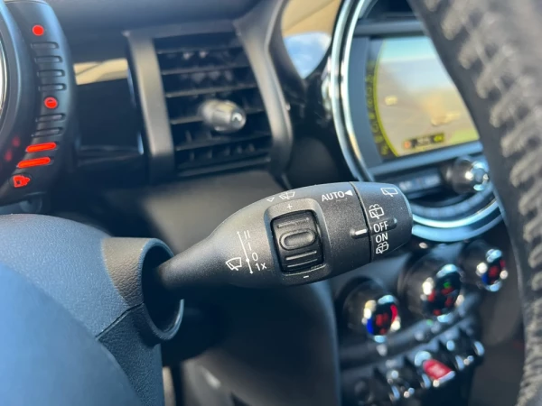 MINI 5 Portas Cooper SD 30