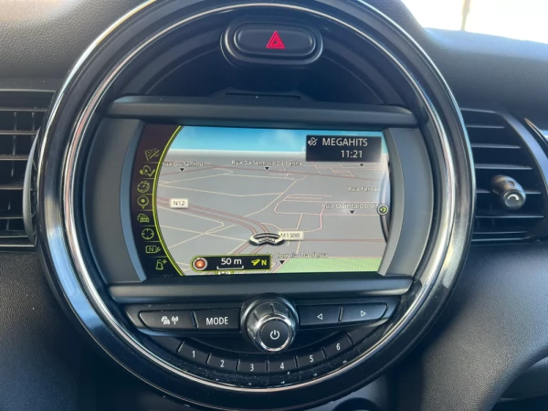 MINI 5 Portas Cooper SD 32