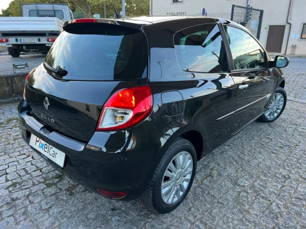 Renault Clio 1.2 16V GT 3p 5