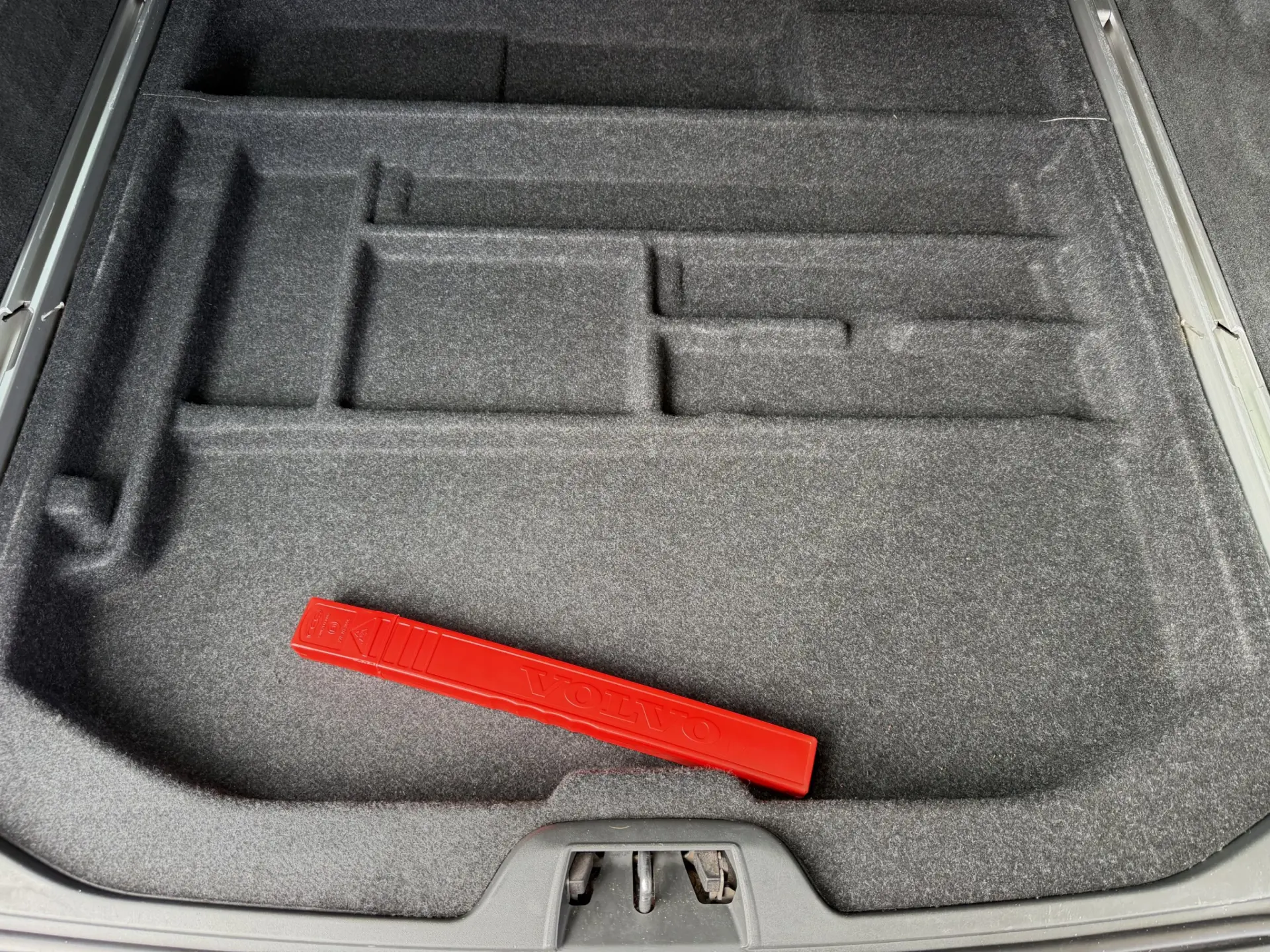 Volvo XC 70 2.0 D4 DYNAMIQUE SUMMUM GEARTRONIC 40