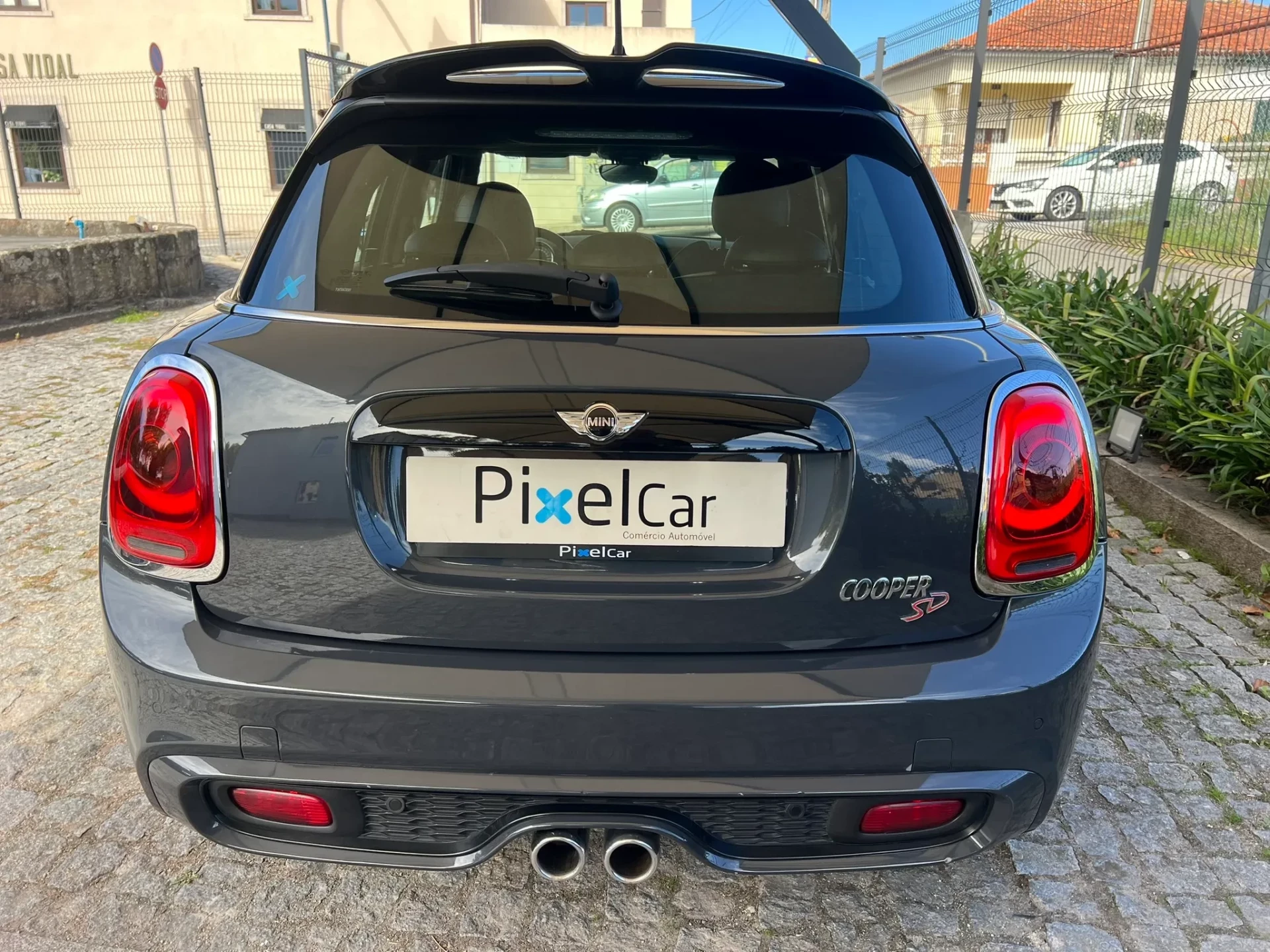 MINI 5 Portas Cooper SD 8