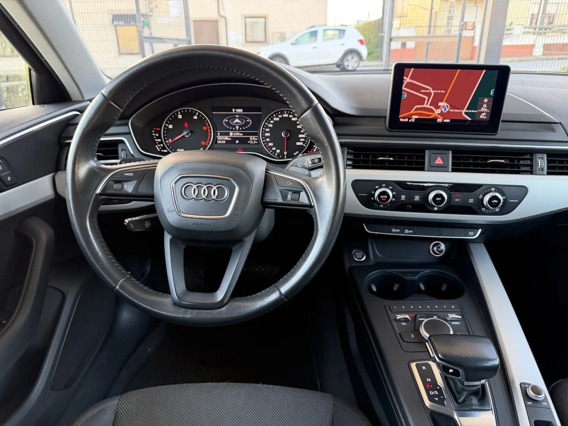 Audi A4 Avant 35 TDI S tronic 20