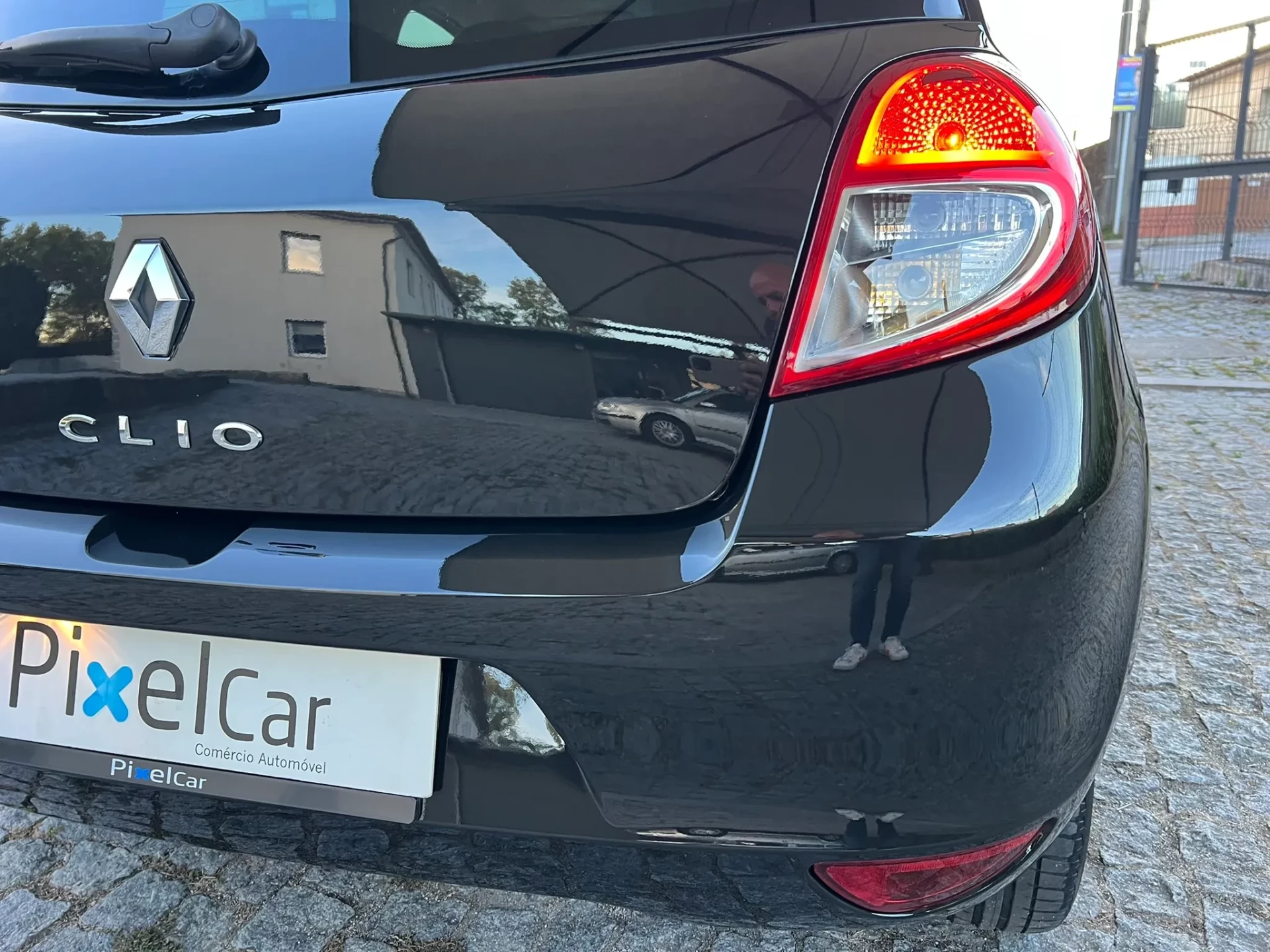 Renault Clio 1.2 16V GT 3p 12