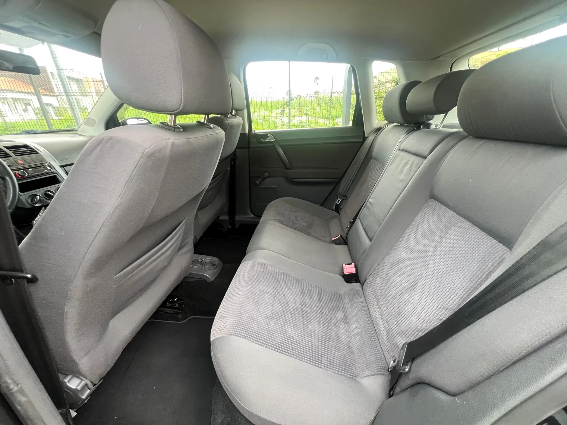 Volkswagen Polo 1.2 CONFORTLINE 5p GPL 28