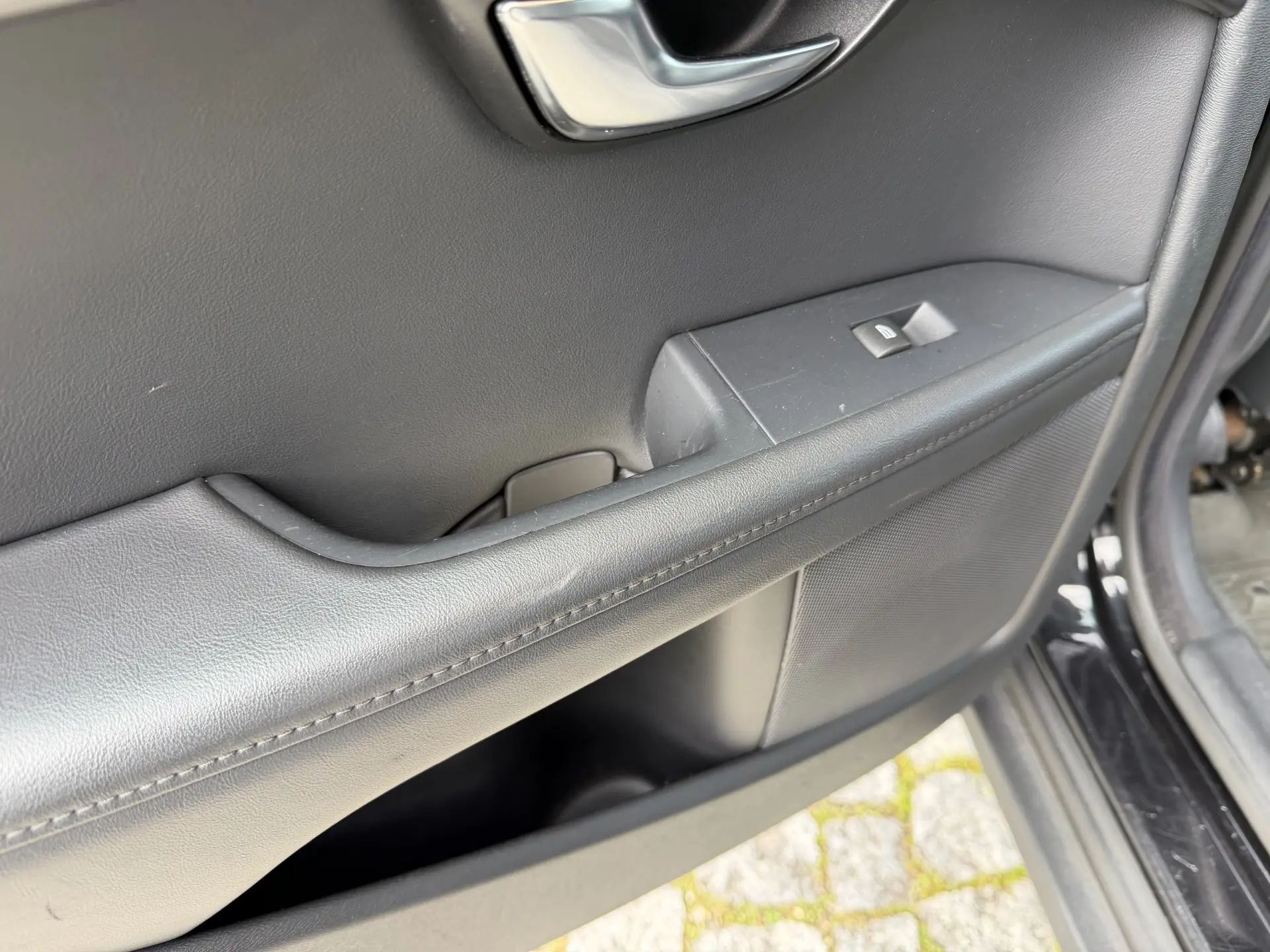 Volvo XC 70 2.0 D4 DYNAMIQUE SUMMUM GEARTRONIC 42