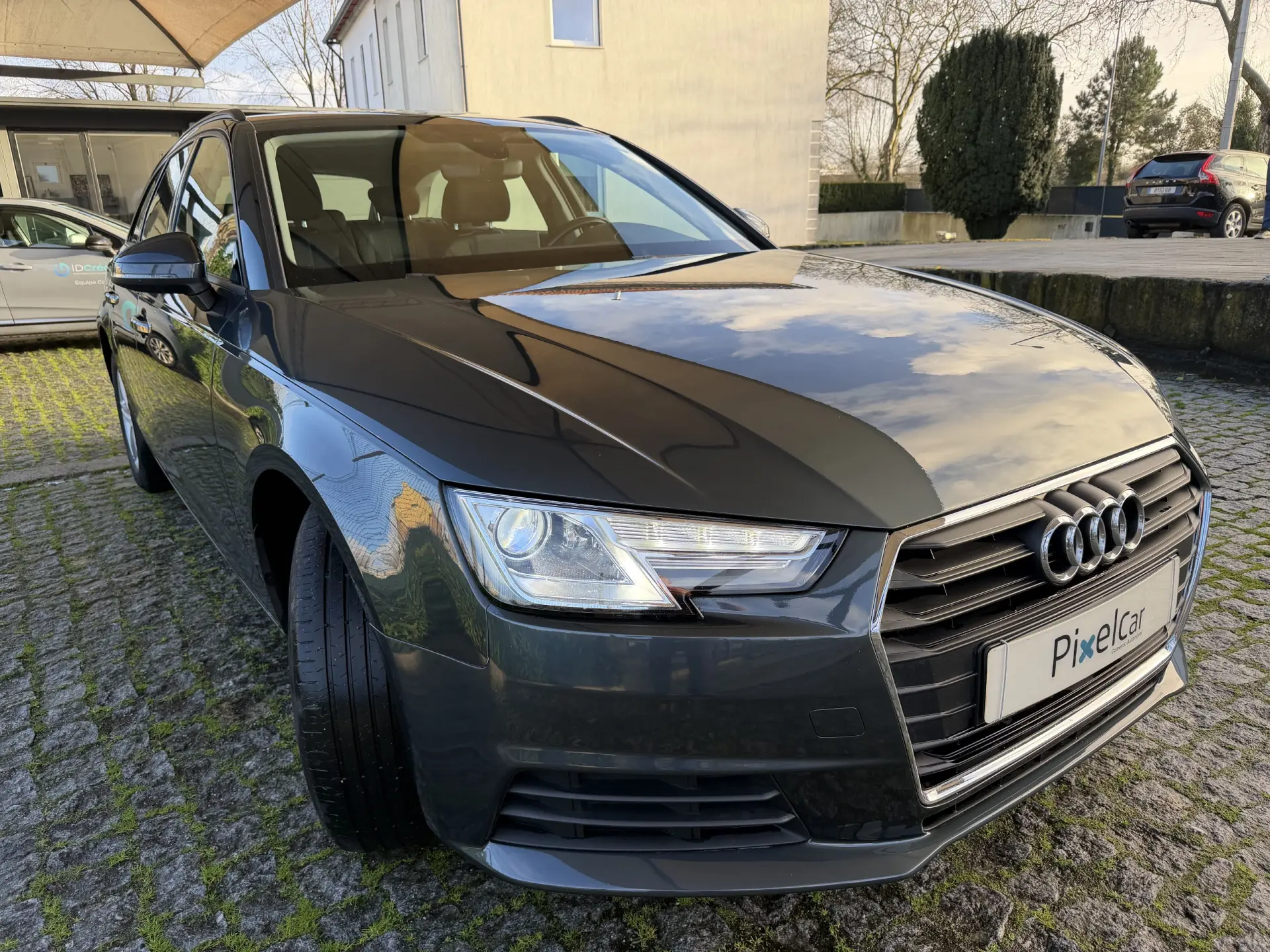 Audi A4 Avant 35 TDI S tronic 4