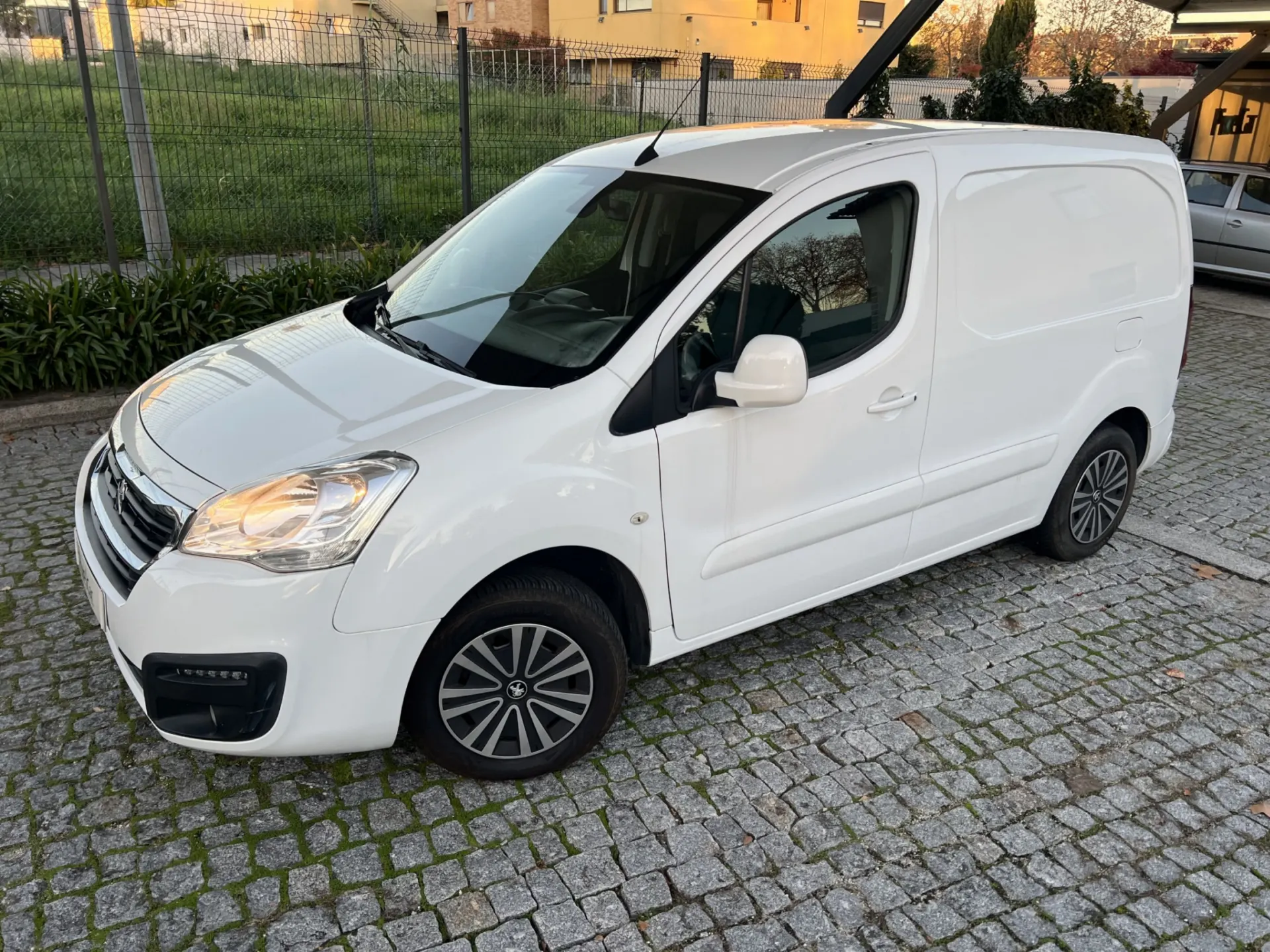 Peugeot Partner 1.6 e-HDi Confort 11