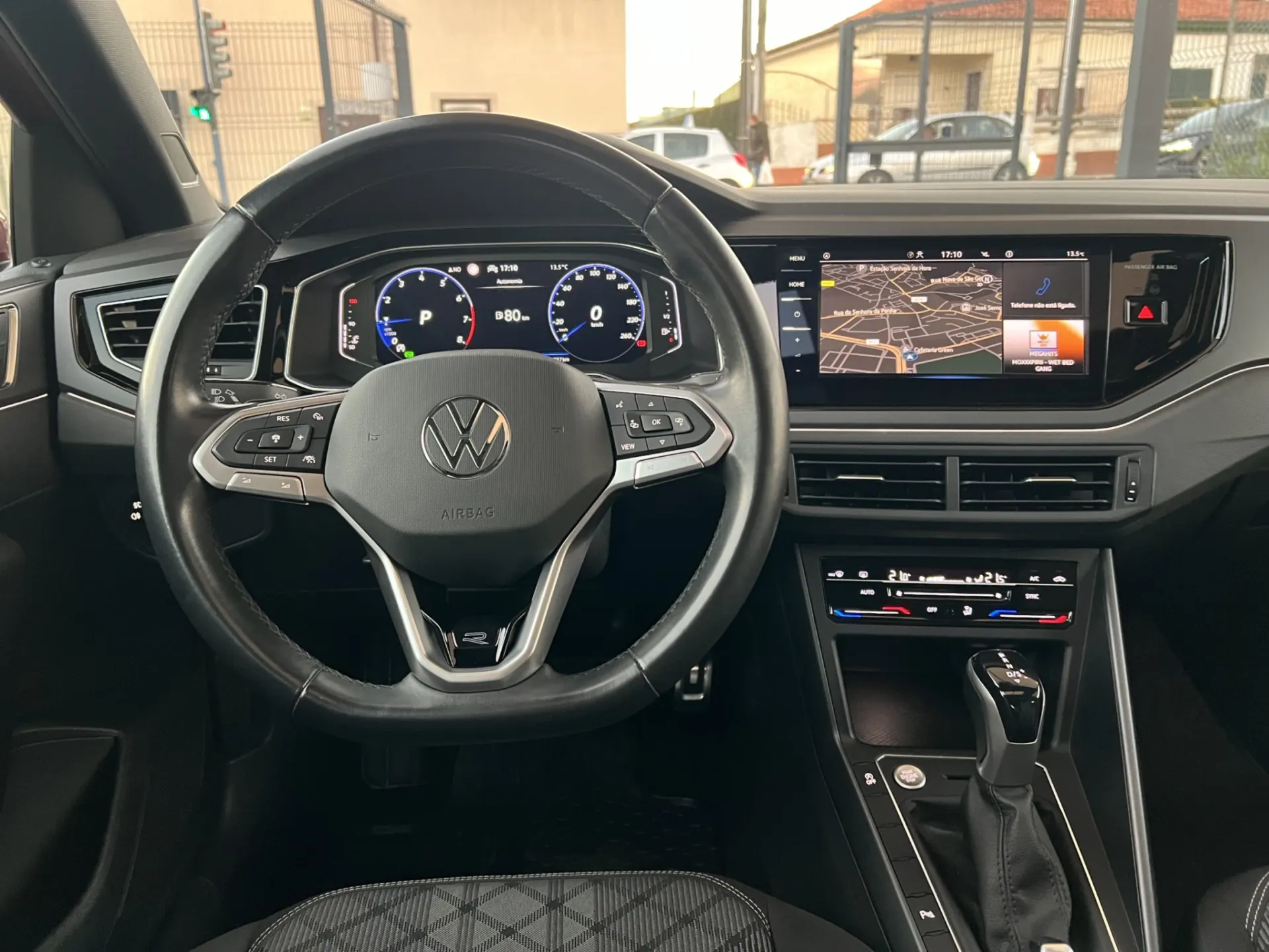 Volkswagen Taigo 1.0 TSI R LINE DSG 110 cv 31