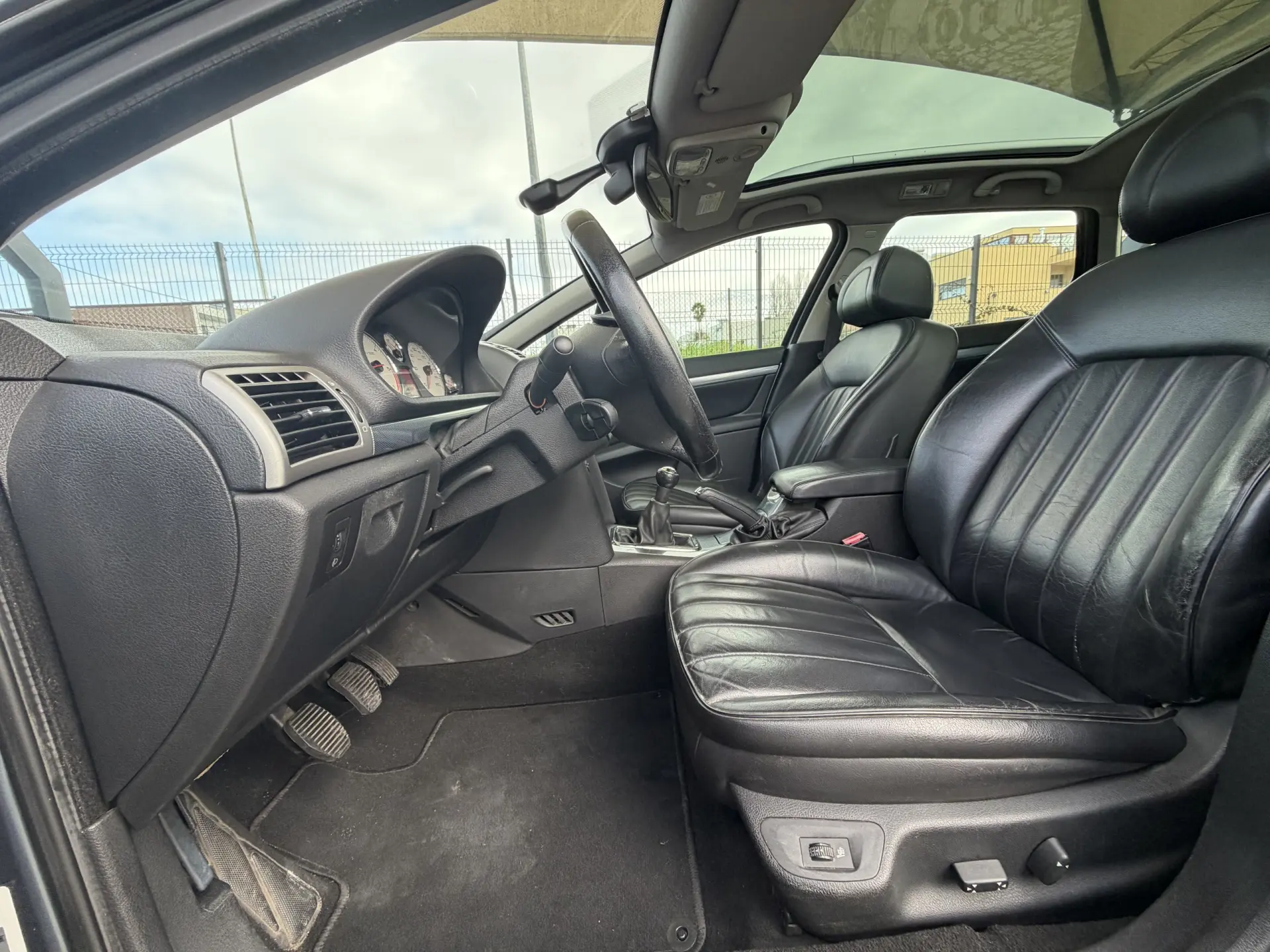 Peugeot 407 SW 1.6 HDi Executive 16