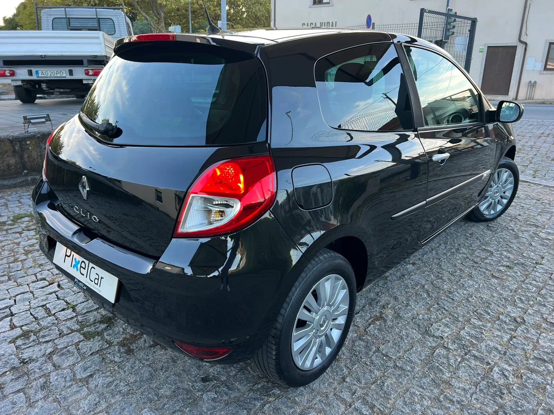 Renault Clio 1.2 16V GT 3p 5