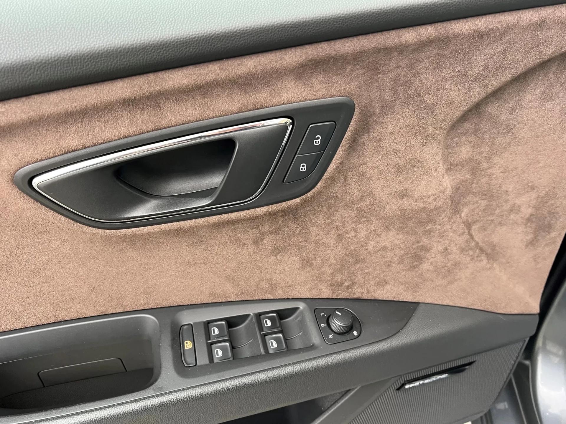 SEAT Leon X-Perience 2.0 TDi DSG 4Drive 17