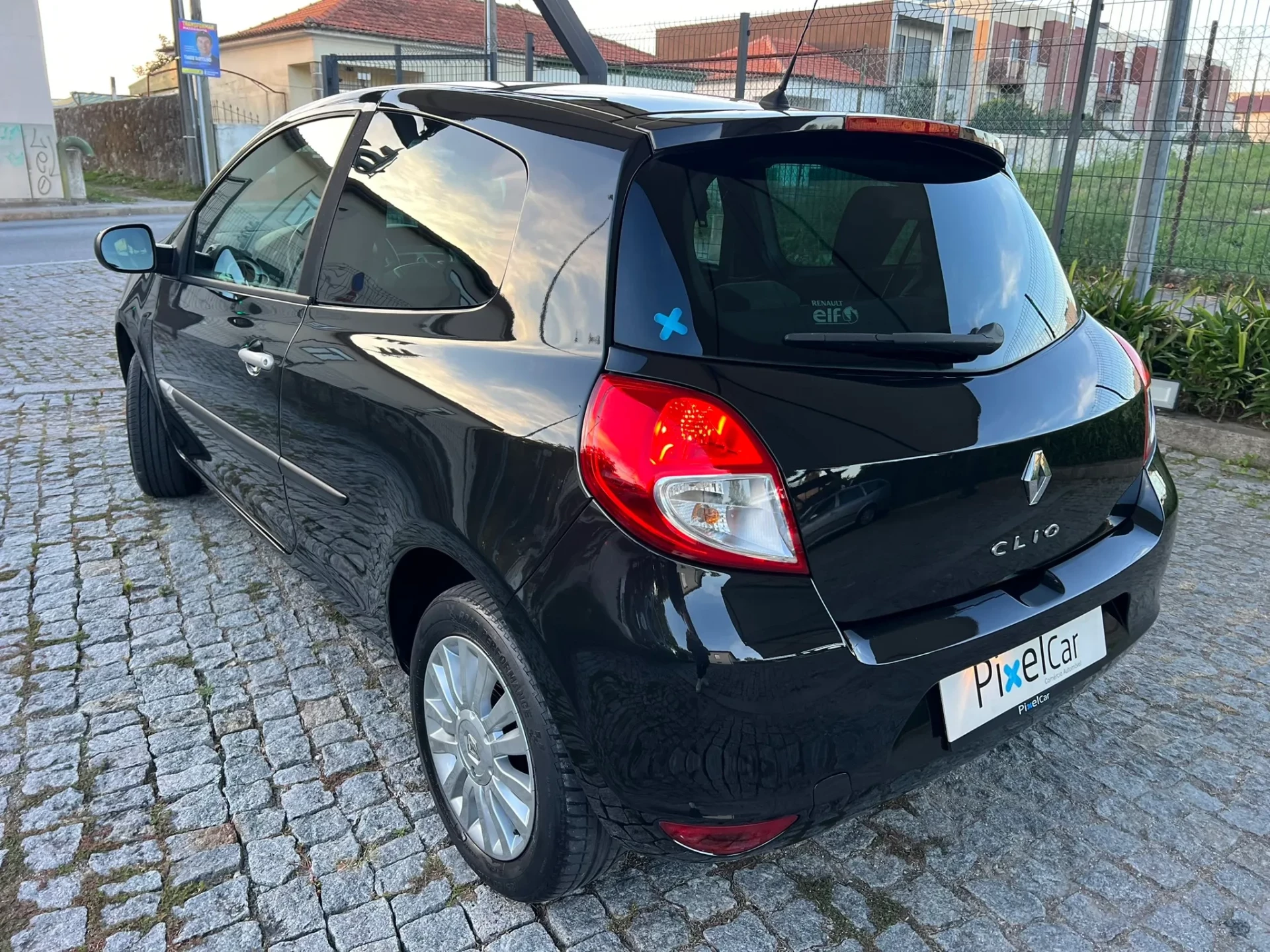 Renault Clio 1.2 16V GT 3p 7