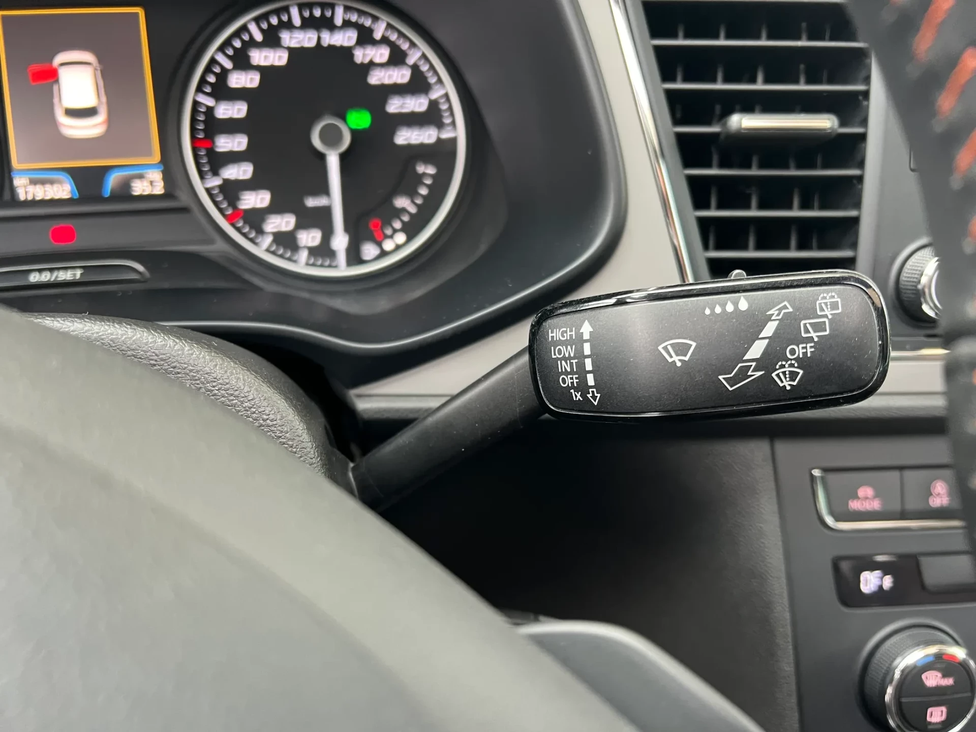 SEAT Leon X-Perience 2.0 TDi DSG 4Drive 31