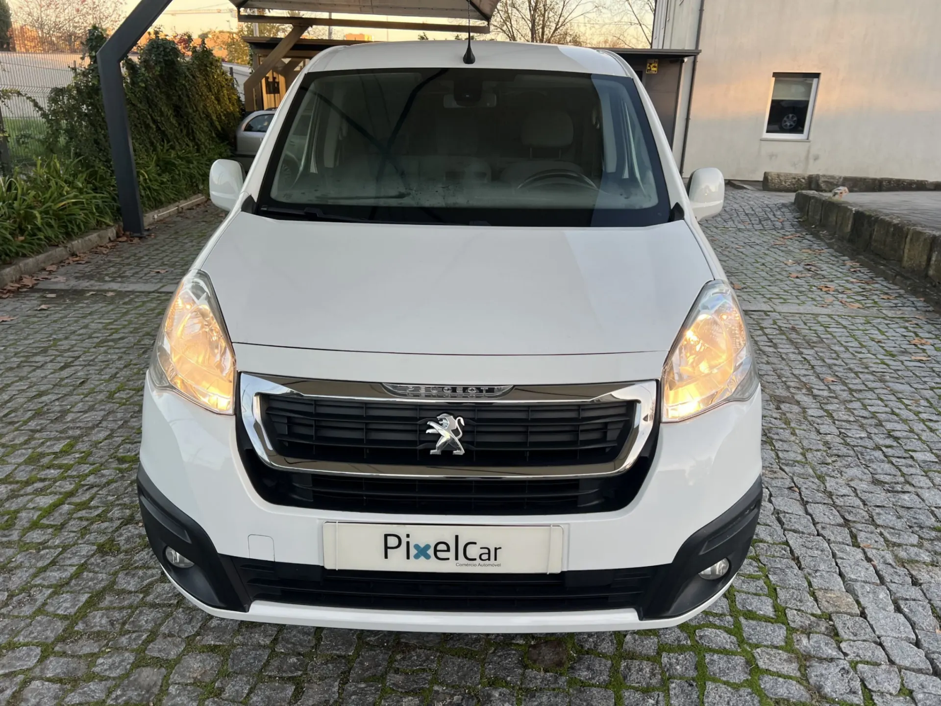 Peugeot Partner 1.6 e-HDi Confort 2