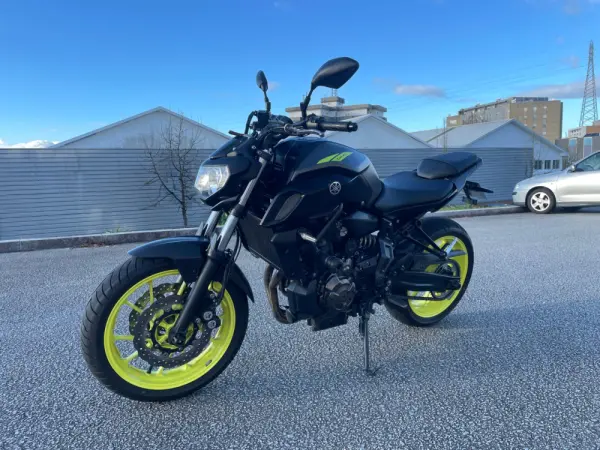 Yamaha MT-07 2