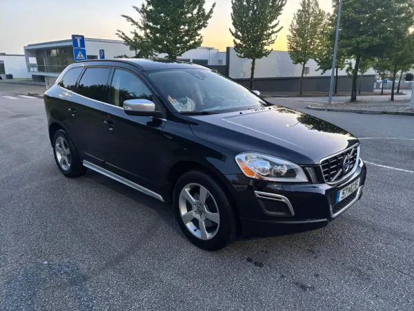 Volvo XC 60 2.4 D4 R-Design AWD 2