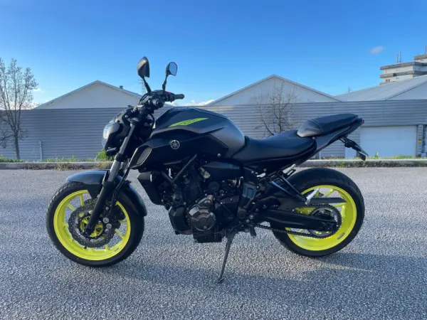 Yamaha MT-07 3