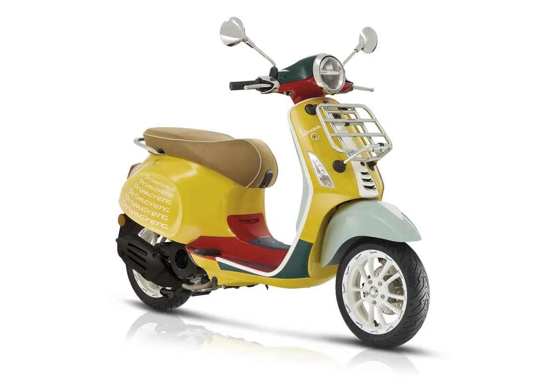 Vespa Primavera Sean Wotherspoon 4