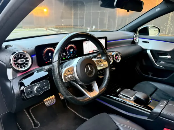 Mercedes-Benz A 250 e 8G-DCT Edition AMG Line 37