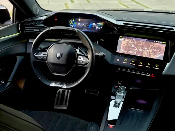 Peugeot 308 1.6 Hybrid GT Pack e-EAT8 44