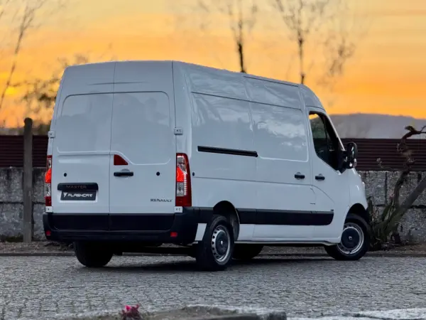 Renault Master E-Tech L2H2 3T5 Advance Autonomia Urbana 20