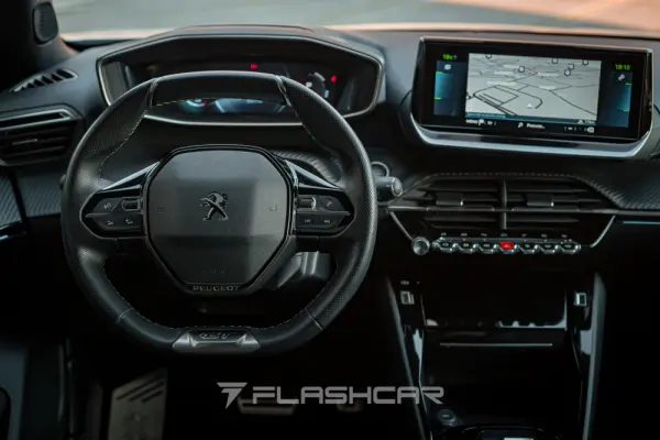 Peugeot e-2008 GT 20