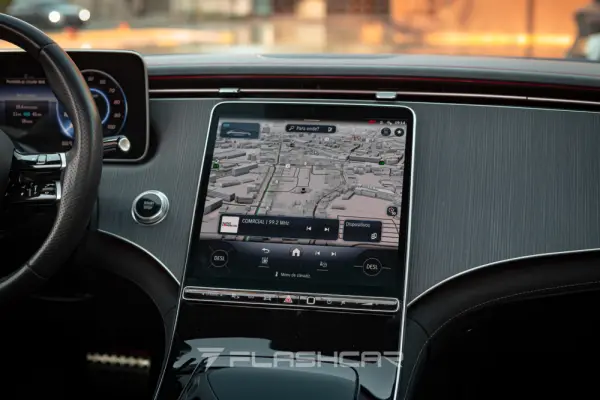 Mercedes-Benz EQE 300 AMG LINE 17