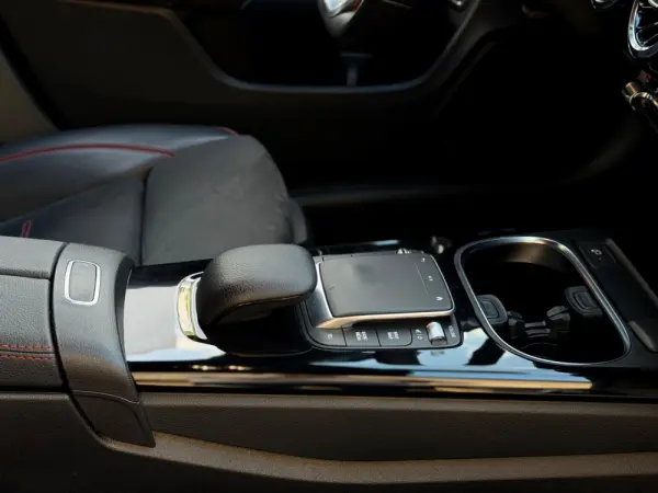 Mercedes-Benz CLA 250 e Shooting Brake AMG Line 33