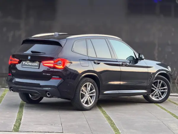 BMW X3 xDrive20d Aut. M Sport Edition 8
