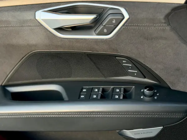 Audi e-tron GT quattro 82