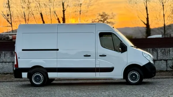 Renault Master E-Tech L2H2 3T5 Advance Autonomia Urbana 7