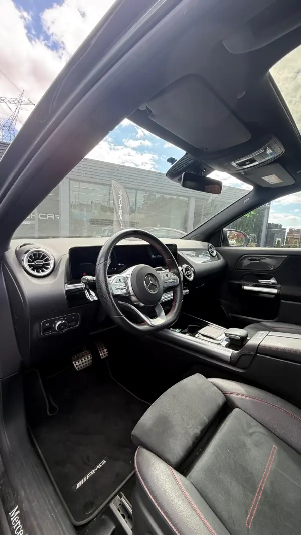 Mercedes-Benz GLA 250 e 8G-DCT AMG Line 5