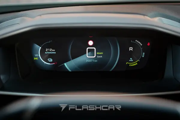 Peugeot e-2008 GT 22