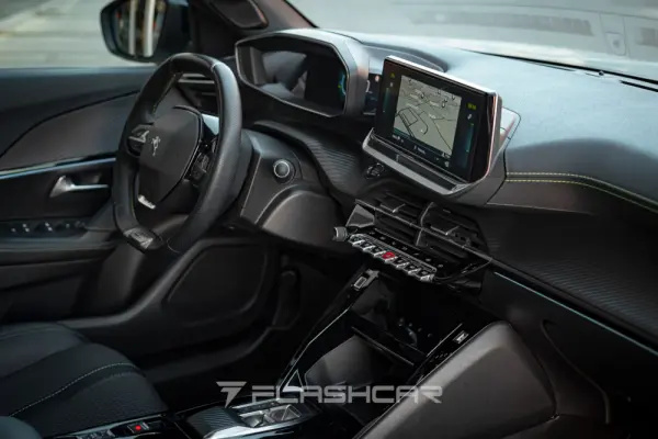 Peugeot e-2008 GT 29