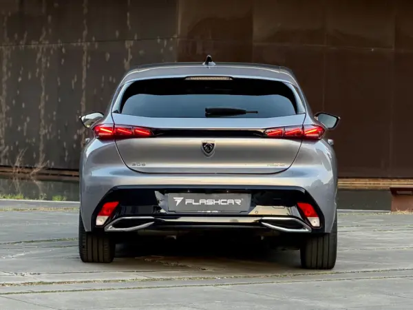 Peugeot 308 1.6 Hybrid GT Pack e-EAT8 26