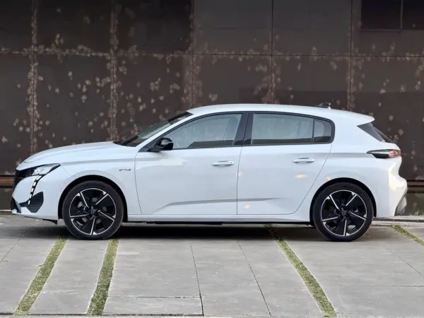 Peugeot e-308 54 kWh Style 11