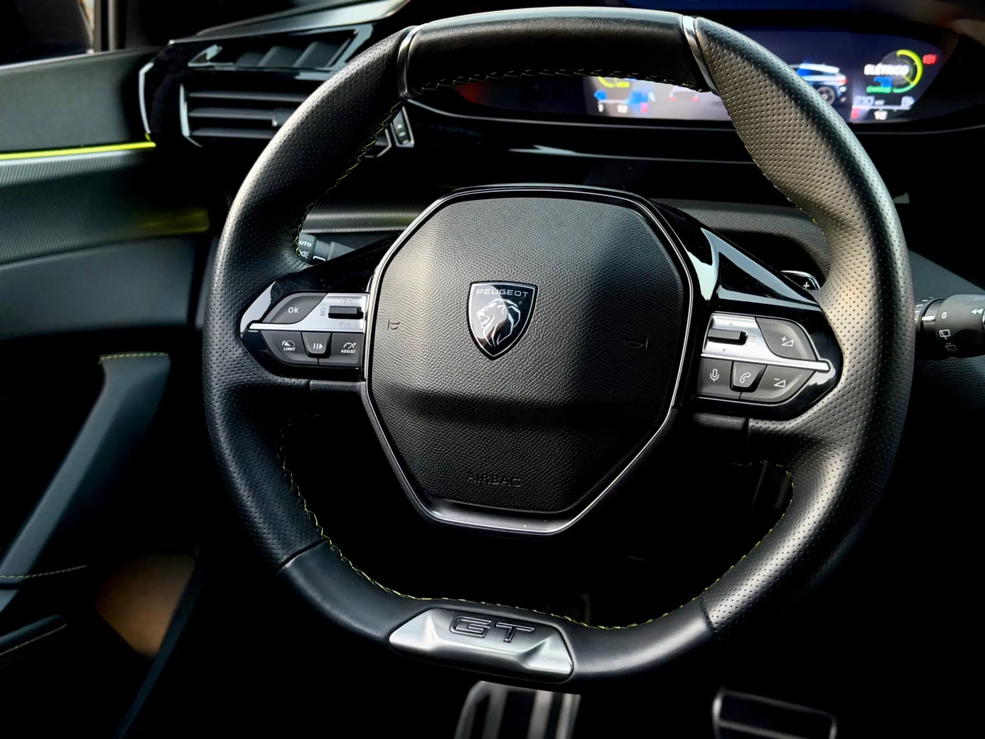 Peugeot 308 1.6 Hybrid GT Pack e-EAT8 32