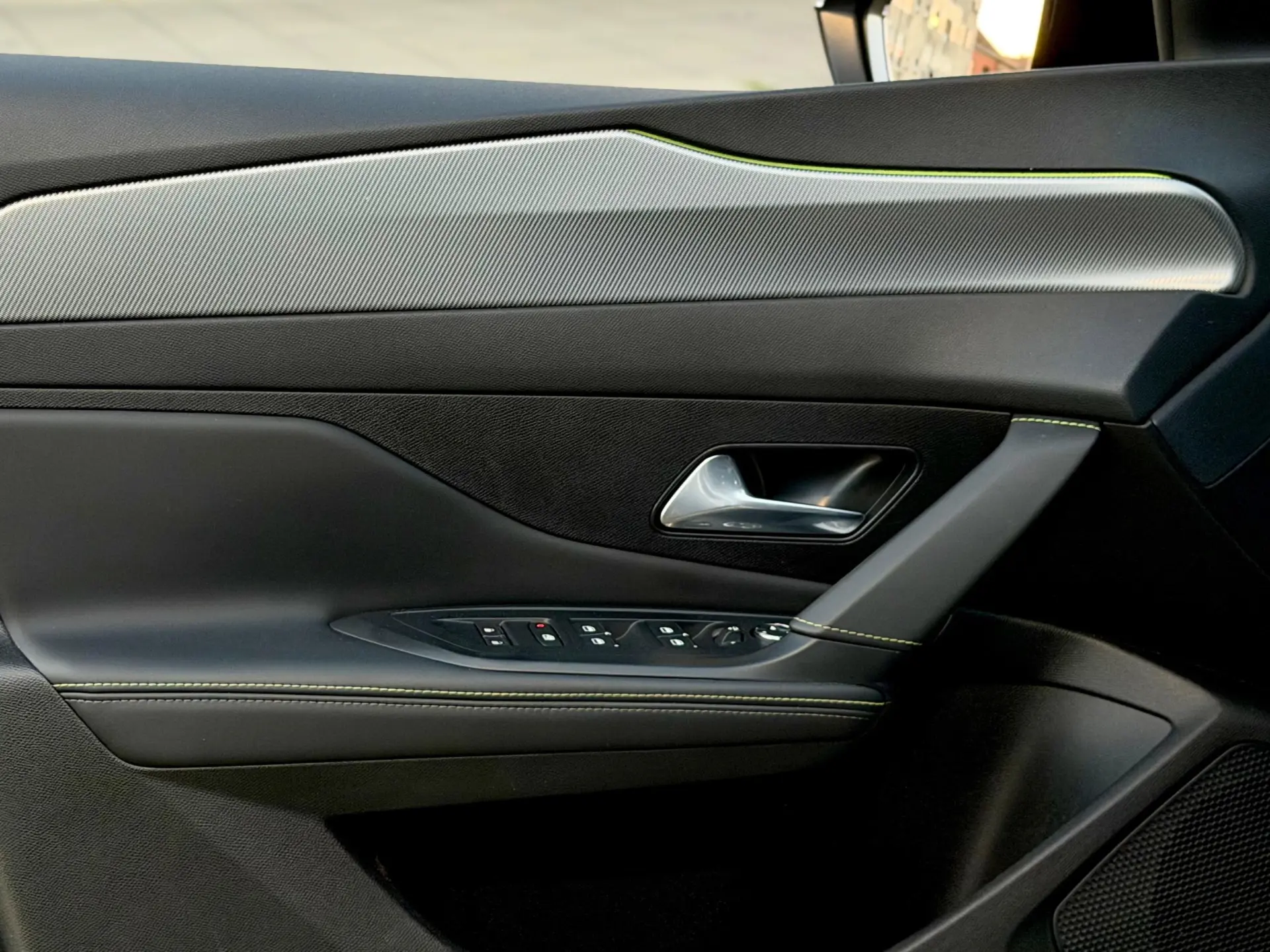 Peugeot 308 1.6 Hybrid GT Pack e-EAT8 17