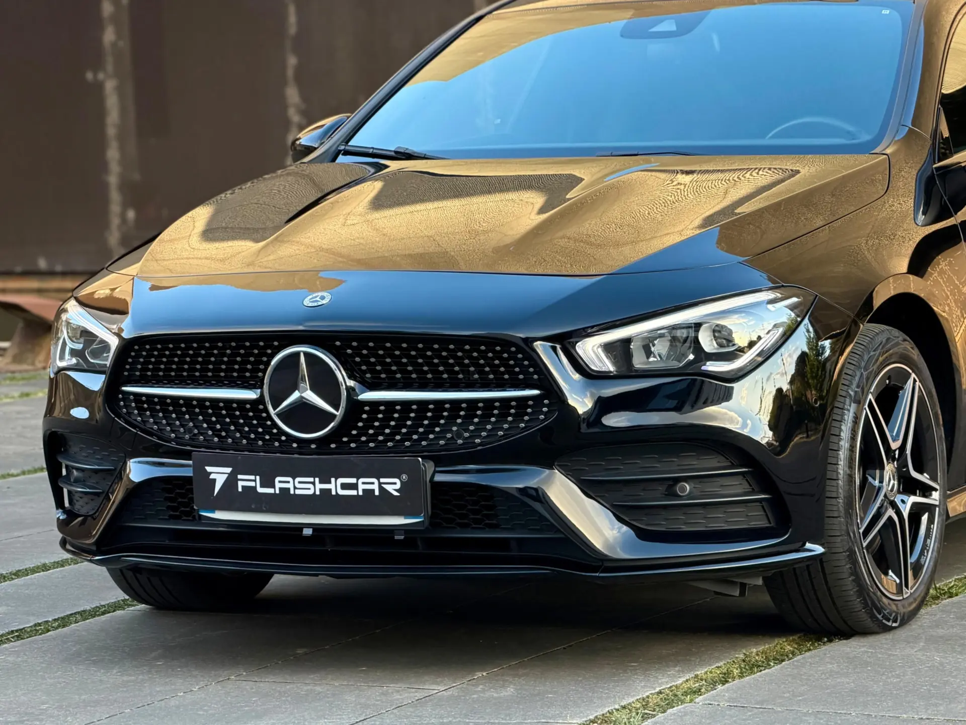 Mercedes-Benz CLA 250 e Shooting Brake AMG Line 5