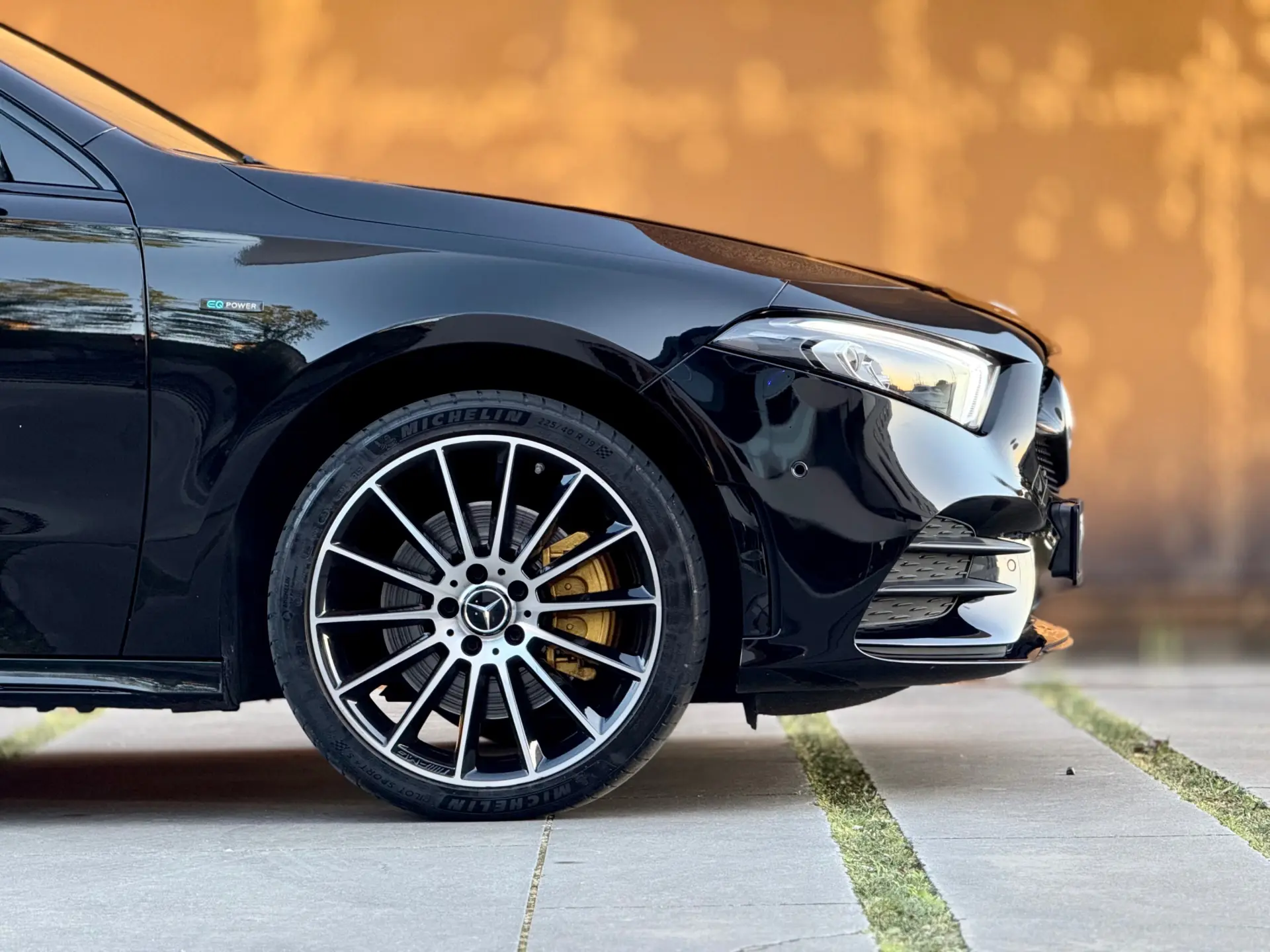 Mercedes-Benz A 250 e 8G-DCT Edition AMG Line 24