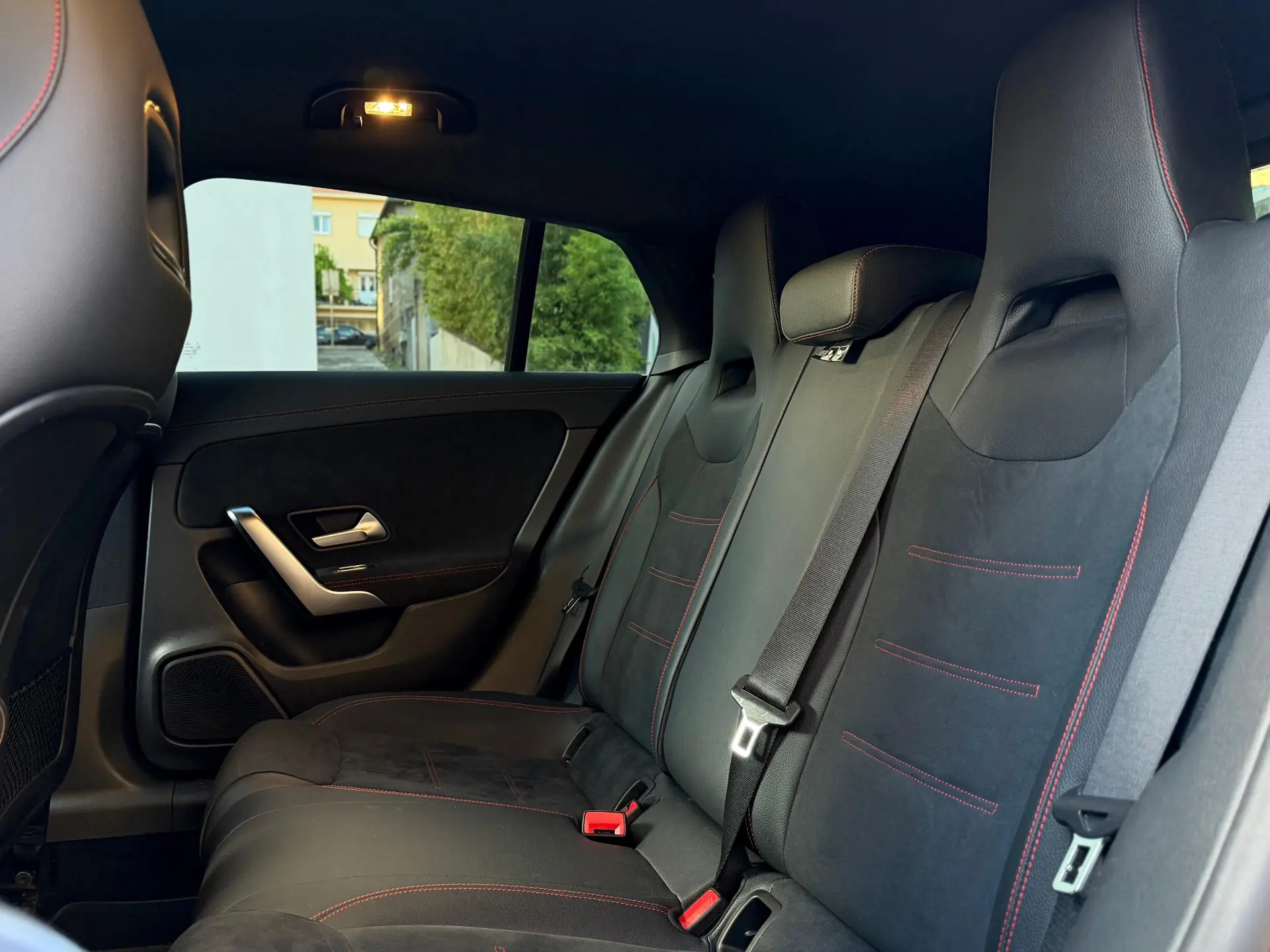 Mercedes-Benz CLA 250 e Shooting Brake AMG Line 29