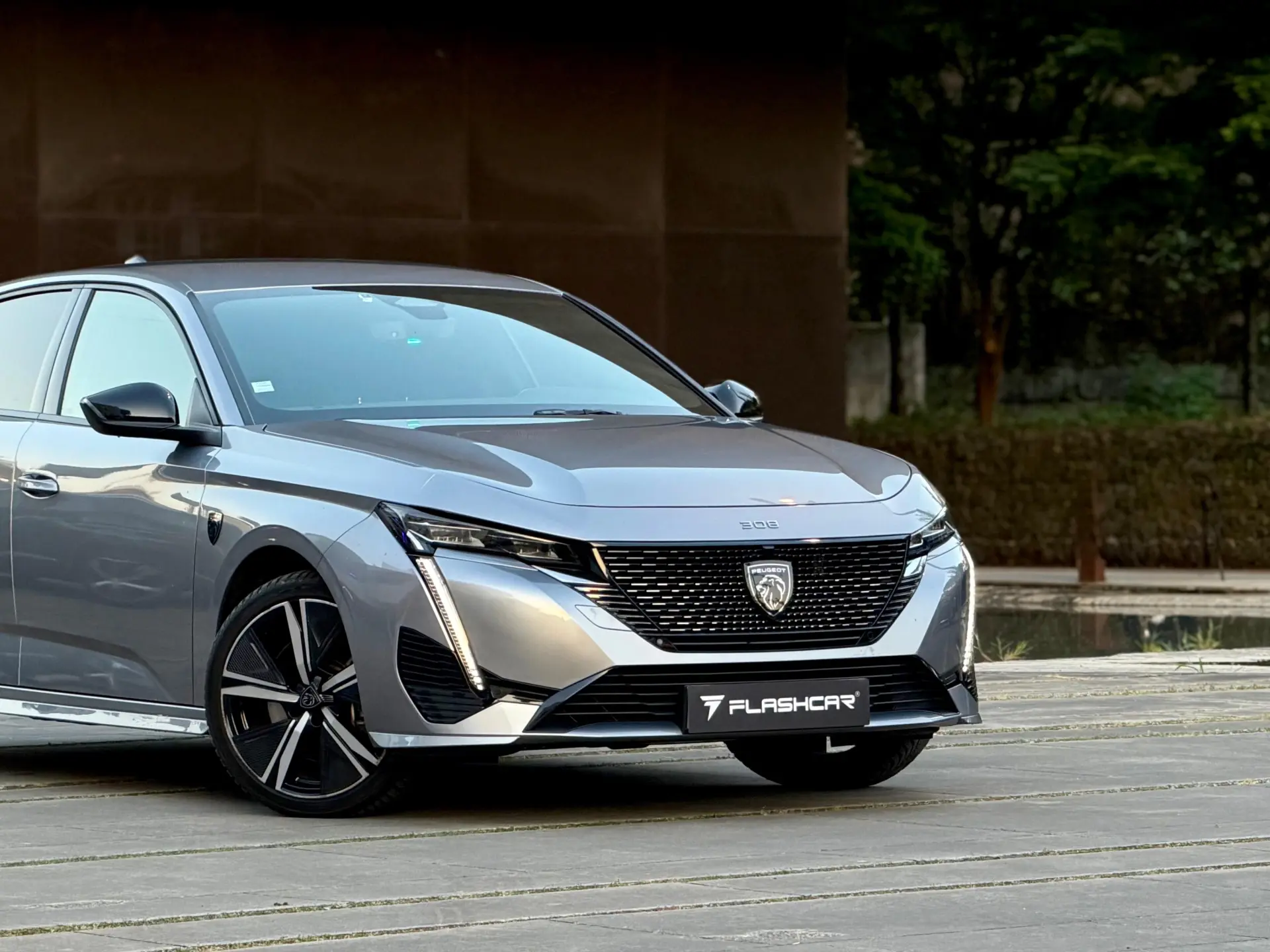 Peugeot 308 1.6 Hybrid GT Pack e-EAT8 11