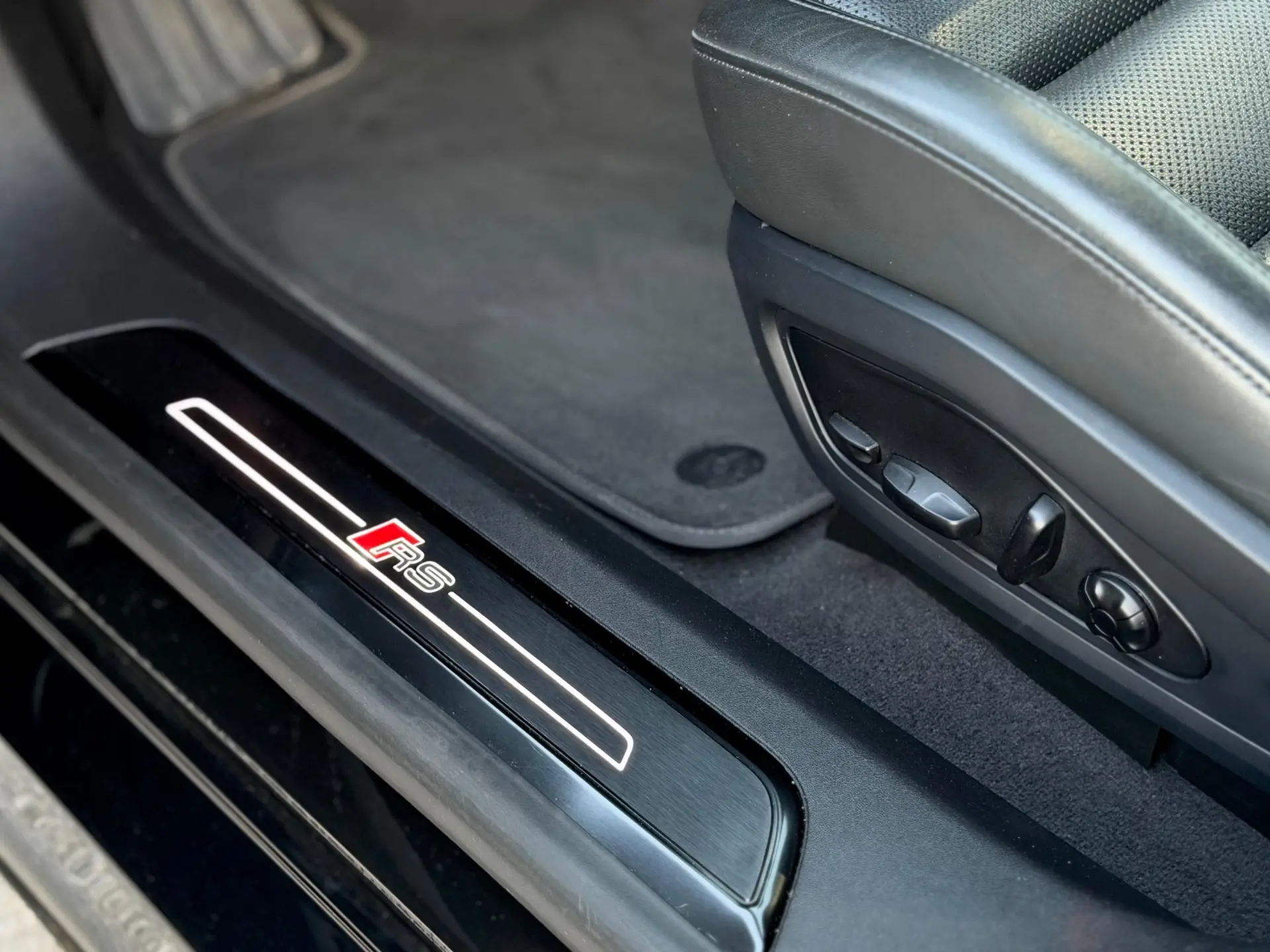 Audi e-tron GT quattro 34