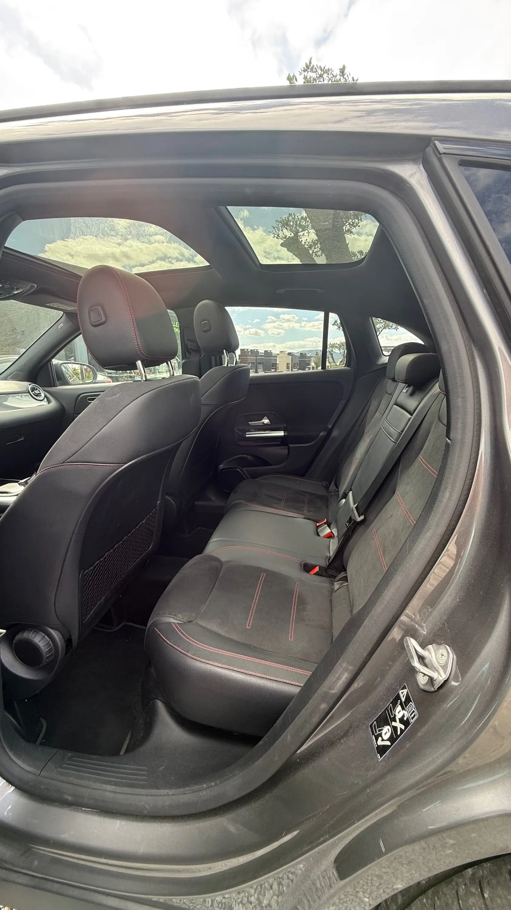 Mercedes-Benz GLA 250 e 8G-DCT AMG Line 6