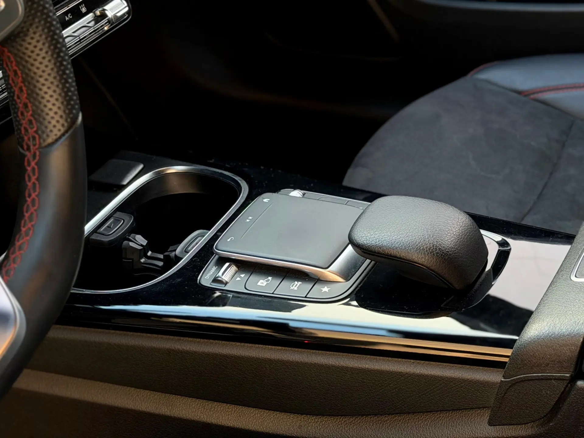 Mercedes-Benz CLA 250 e Shooting Brake AMG Line 31