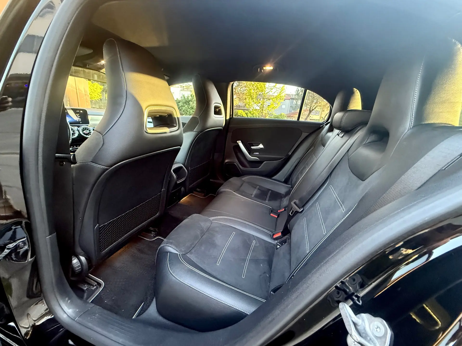 Mercedes-Benz A 250 e 8G-DCT Edition AMG Line 10